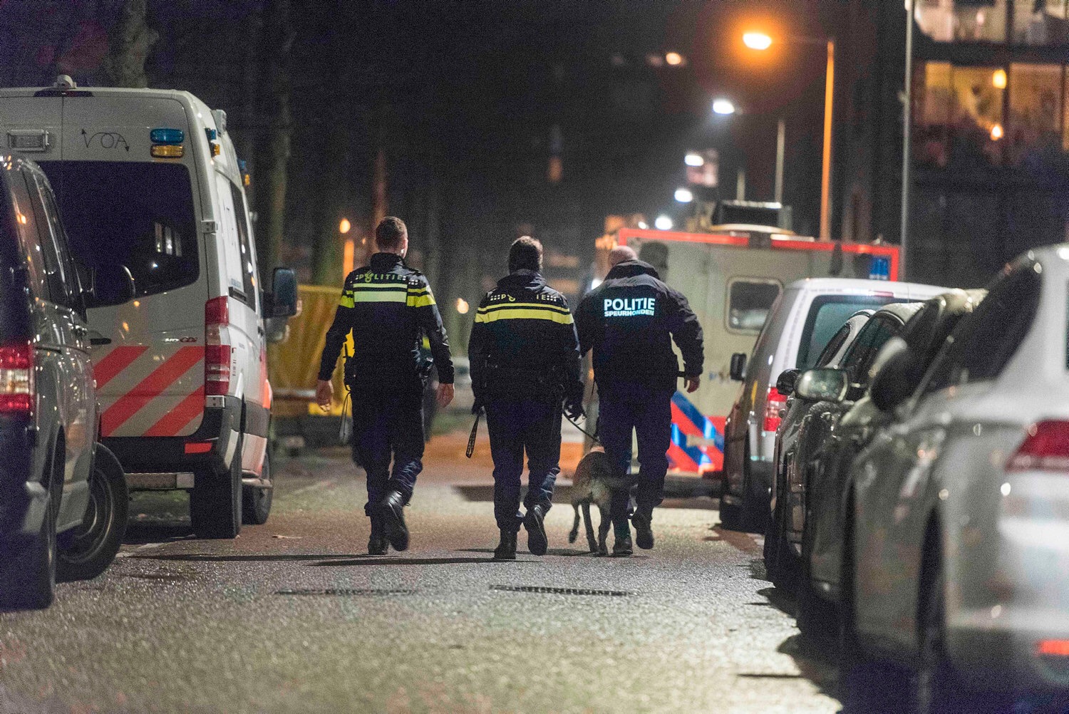 Tấn công bằng súng AK-47 ở câu lạc bộ thiếu niên tại Hà Lan